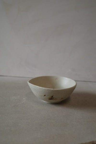Small spouted bowl