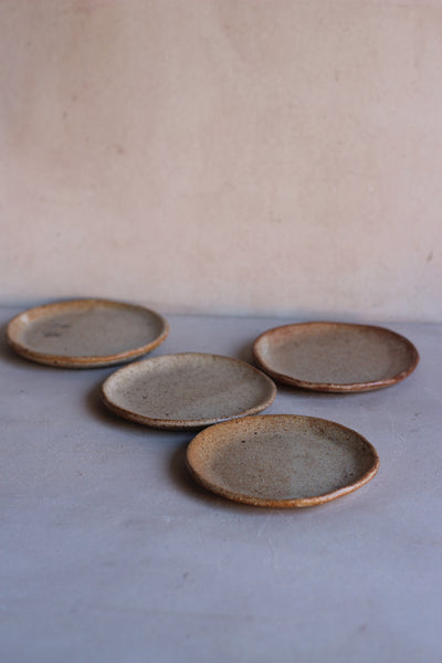 Eucalypt/Fawn saucer