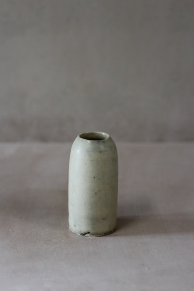 Cloudy bud vase